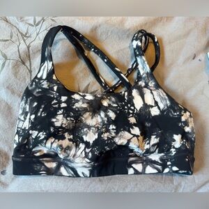 lululemon athletica energy Black and White Sports Bra